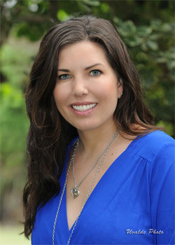 Dr. Brandi Lindsey - Dentist in Uvalde, TX